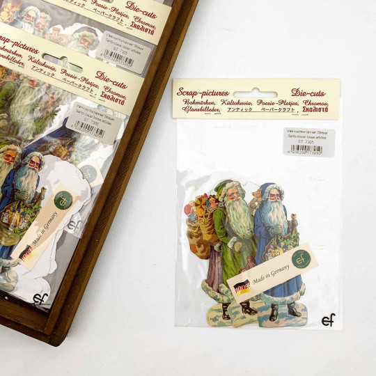 Large Classic Santa Loose Christmas Paper Scrap Pack
